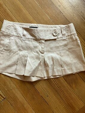 Vintage Bebe Linen Beige Pleated shorts